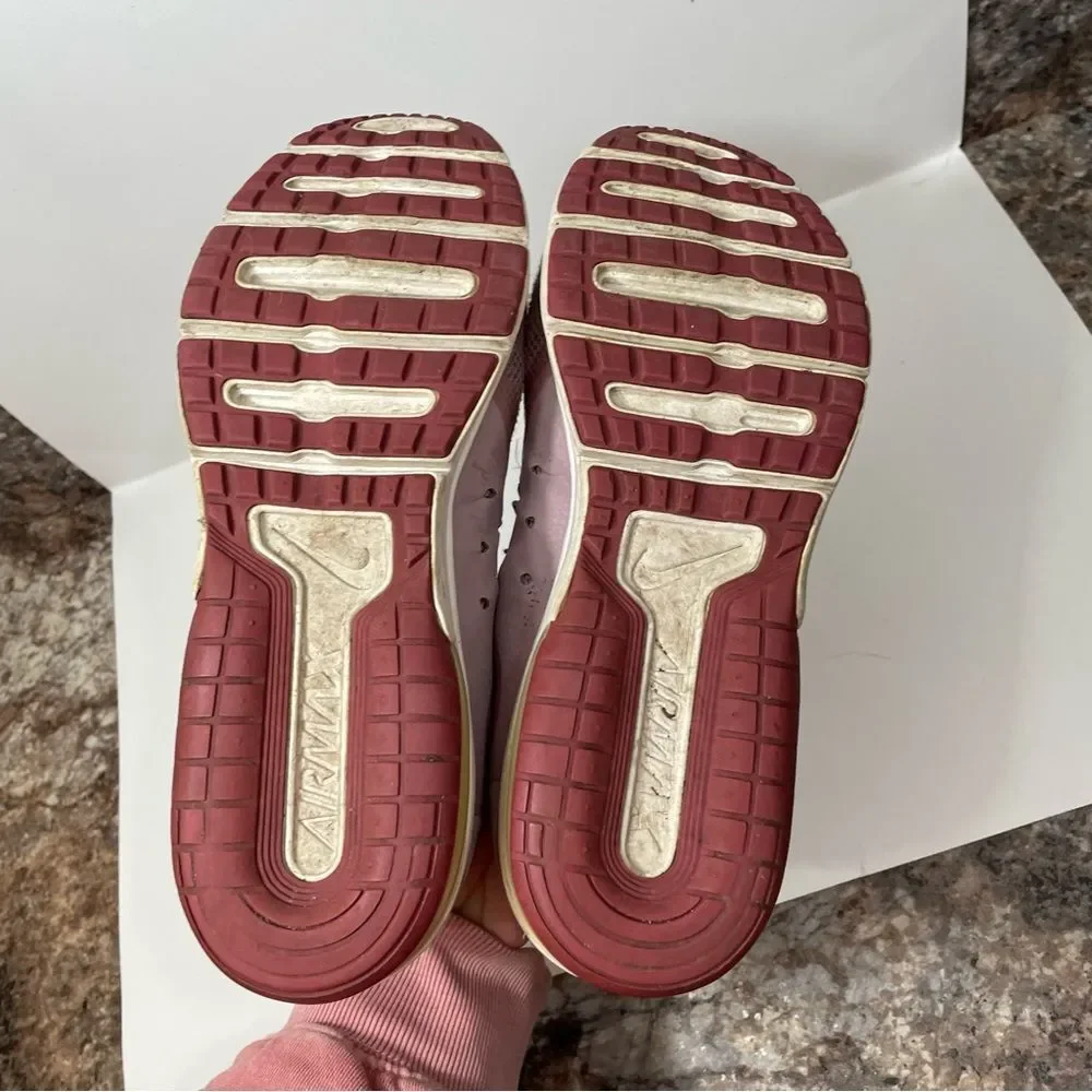 Nike Air Max Mauve Athletic Training Shoes